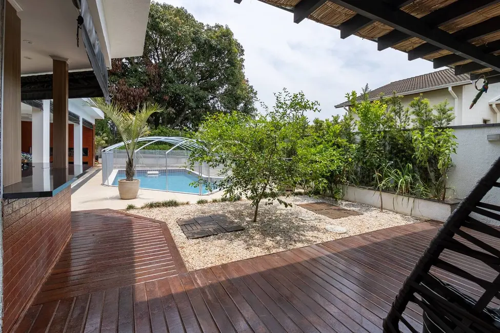 Casa com 6 quartos à venda e para alugar, 600m2 em Alphaville, Santana De Parnaiba - SP - imagem 9 Foto 9 de Casa com 6 quartos à venda e para alugar, 600m2 em Alphaville, Santana De Parnaiba - SP