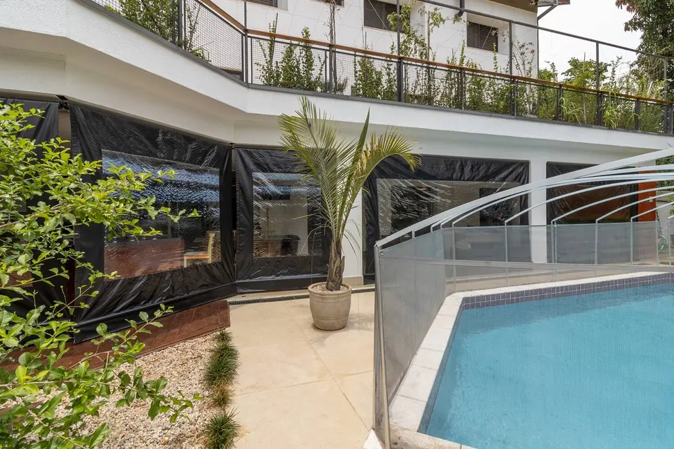 Casa com 6 quartos à venda e para alugar, 600m2 em Alphaville, Santana De Parnaiba - SP - imagem 2 Foto 2 de Casa com 6 quartos à venda e para alugar, 600m2 em Alphaville, Santana De Parnaiba - SP