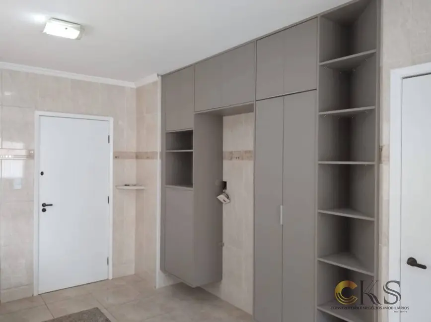 Foto 5 de Casa com 5 quartos à venda e para alugar, 400m2 em Alphaville, Santana De Parnaiba - SP