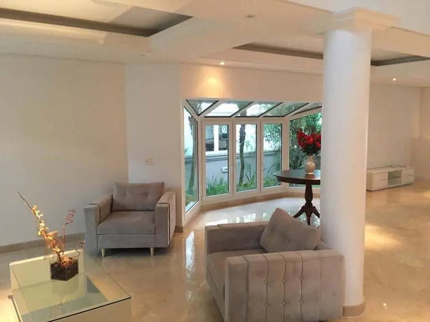 Casa com 5 quartos para alugar, 620m2 em Santana De Parnaiba - SP - imagem 3 Foto 3 de Casa com 5 quartos para alugar, 620m2 em Santana De Parnaiba - SP