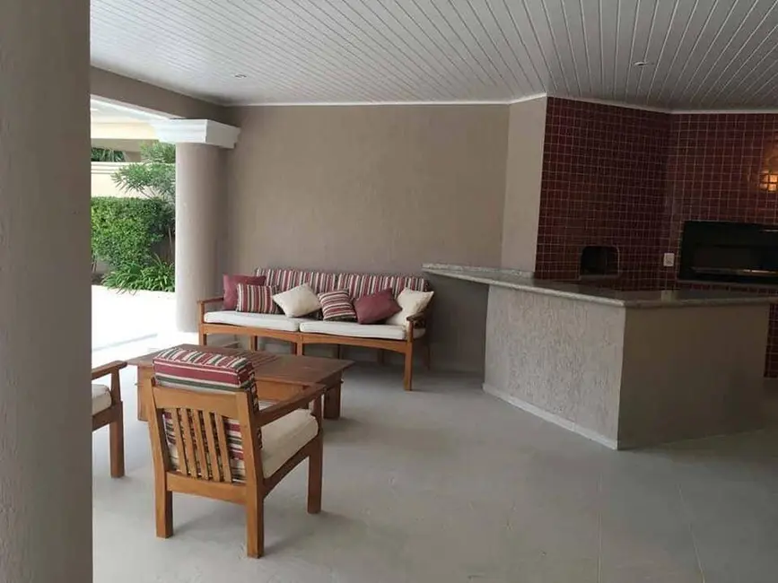 Casa com 5 quartos para alugar, 620m2 em Santana De Parnaiba - SP - imagem 8 Foto 8 de Casa com 5 quartos para alugar, 620m2 em Santana De Parnaiba - SP