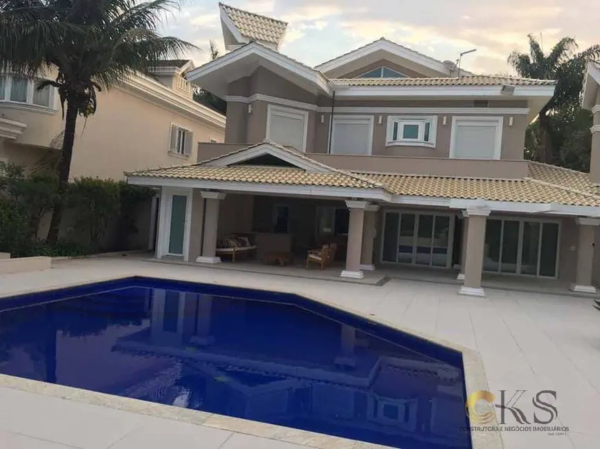 Casa com 5 quartos para alugar, 620m2 em Santana De Parnaiba - SP - imagem 2 Foto 2 de Casa com 5 quartos para alugar, 620m2 em Santana De Parnaiba - SP