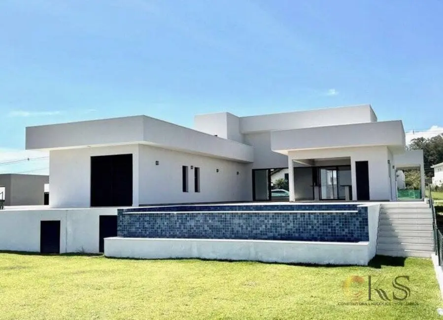 Foto 2 de Casa com 4 quartos à venda, 360m2 em Kurumin, Itu - SP