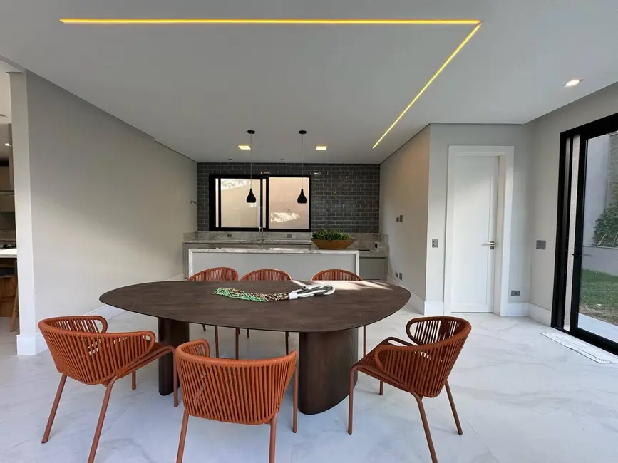 Casa à venda, 560m2 em Alphaville Residencial Um, Barueri - SP - imagem 7 Foto 7 de Casa à venda, 560m2 em Alphaville Residencial Um, Barueri - SP