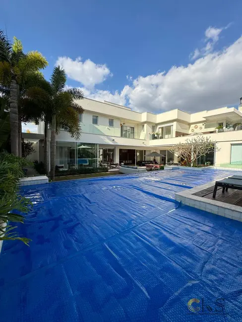 Foto 3 de Casa com 5 quartos à venda, 1160m2 em Alphaville Residencial Um, Barueri - SP