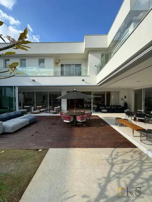 Foto 6 de Casa com 5 quartos à venda, 1160m2 em Alphaville Residencial Um, Barueri - SP