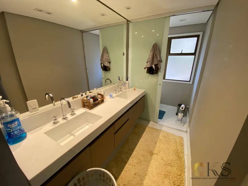 Foto 3 de Apartamento com 4 quartos à venda, 288m2 em Barueri - SP