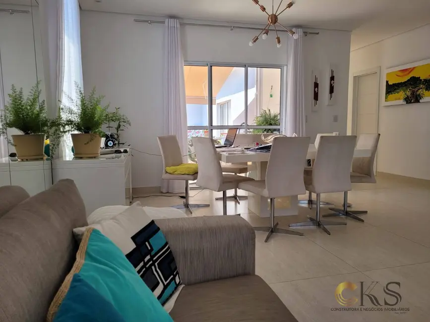 Foto 5 de Casa com 4 quartos à venda, 265m2 em Santana De Parnaiba - SP