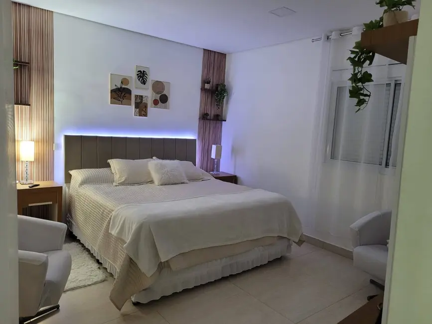 Foto 4 de Casa com 4 quartos à venda, 265m2 em Santana De Parnaiba - SP