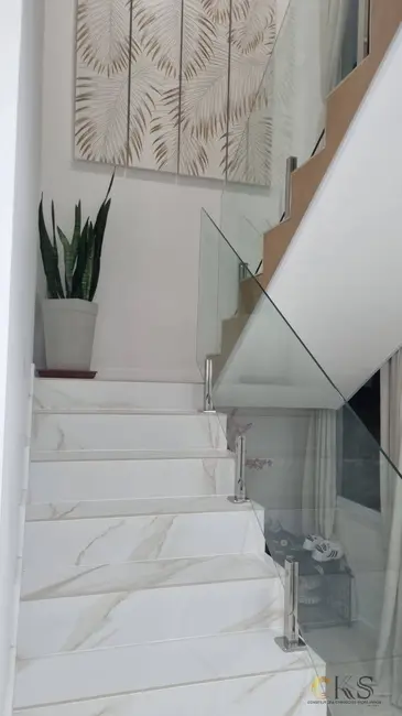 Foto 8 de Casa com 4 quartos à venda, 265m2 em Santana De Parnaiba - SP