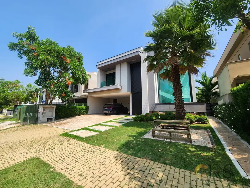 Foto 1 de Casa com 4 quartos à venda, 380m2 em Santana De Parnaiba - SP