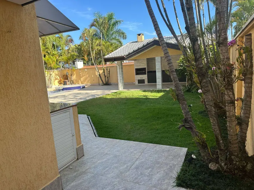 Foto 2 de Casa com 4 quartos à venda, 460m2 em Santana De Parnaiba - SP