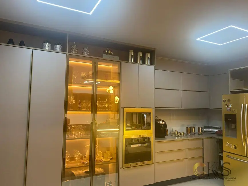 Foto 9 de Casa com 4 quartos à venda, 690m2 em Barueri - SP