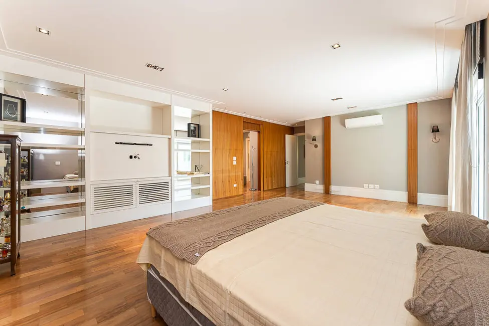 Foto 4 de Casa com 4 quartos à venda, 740m2 em Alphaville Residencial Um, Barueri - SP