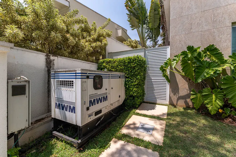 Foto 9 de Casa com 4 quartos à venda, 740m2 em Alphaville Residencial Um, Barueri - SP