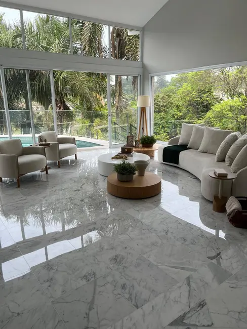 Casa com 4 quartos à venda, 625m2 em Barueri - SP - imagem 6 Foto 6 de Casa com 4 quartos à venda, 625m2 em Barueri - SP