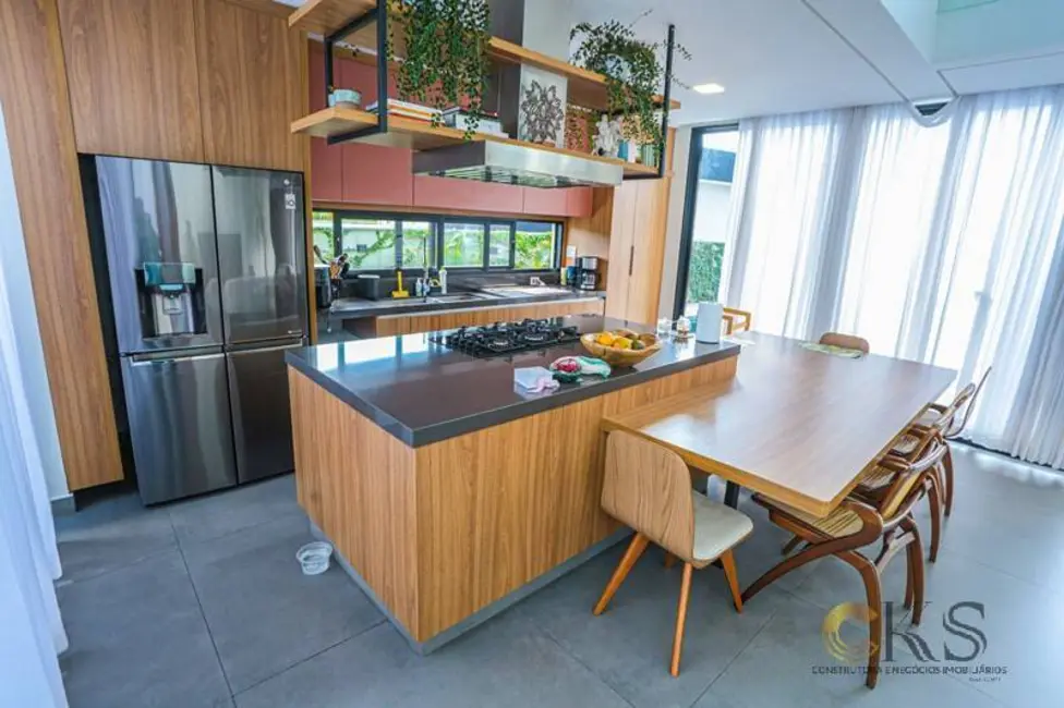 Foto 5 de Casa com 4 quartos à venda e para alugar, 500m2 em Santana De Parnaiba - SP