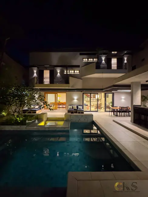Foto 4 de Casa com 4 quartos à venda, 385m2 em Santana De Parnaiba - SP