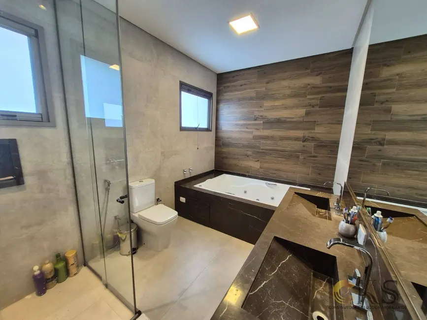 Foto 3 de Casa com 5 quartos à venda, 407m2 em Santana De Parnaiba - SP