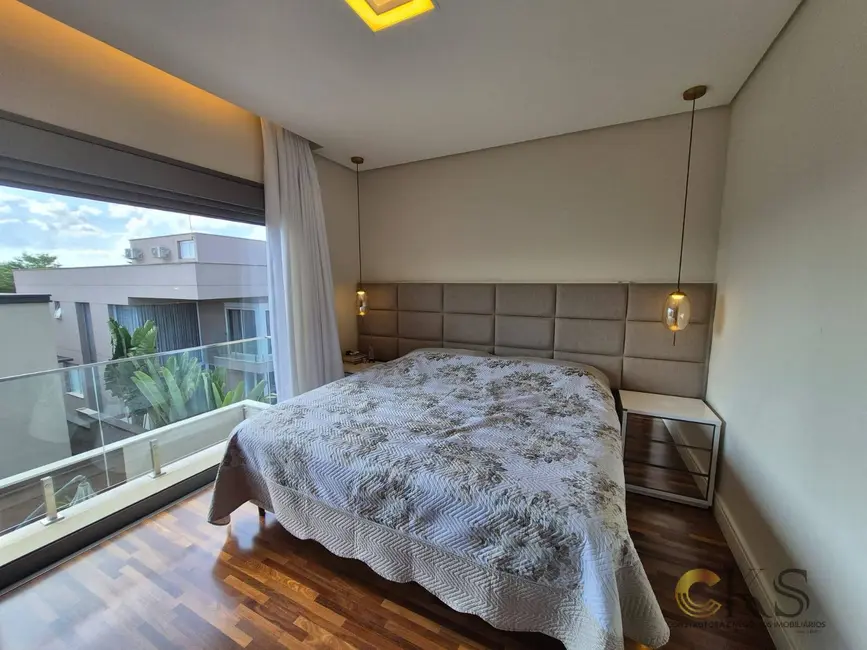 Foto 4 de Casa com 5 quartos à venda, 407m2 em Santana De Parnaiba - SP