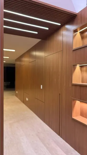 Foto 3 de Casa com 4 quartos à venda, 434m2 em Barueri - SP