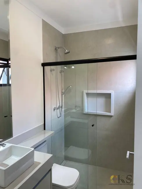 Foto 9 de Casa com 4 quartos à venda, 257m2 em Santana De Parnaiba - SP