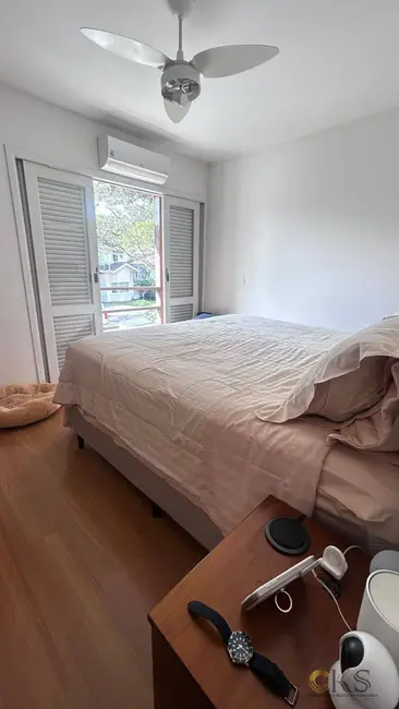 Foto 8 de Casa com 4 quartos à venda, 275m2 em Santana De Parnaiba - SP