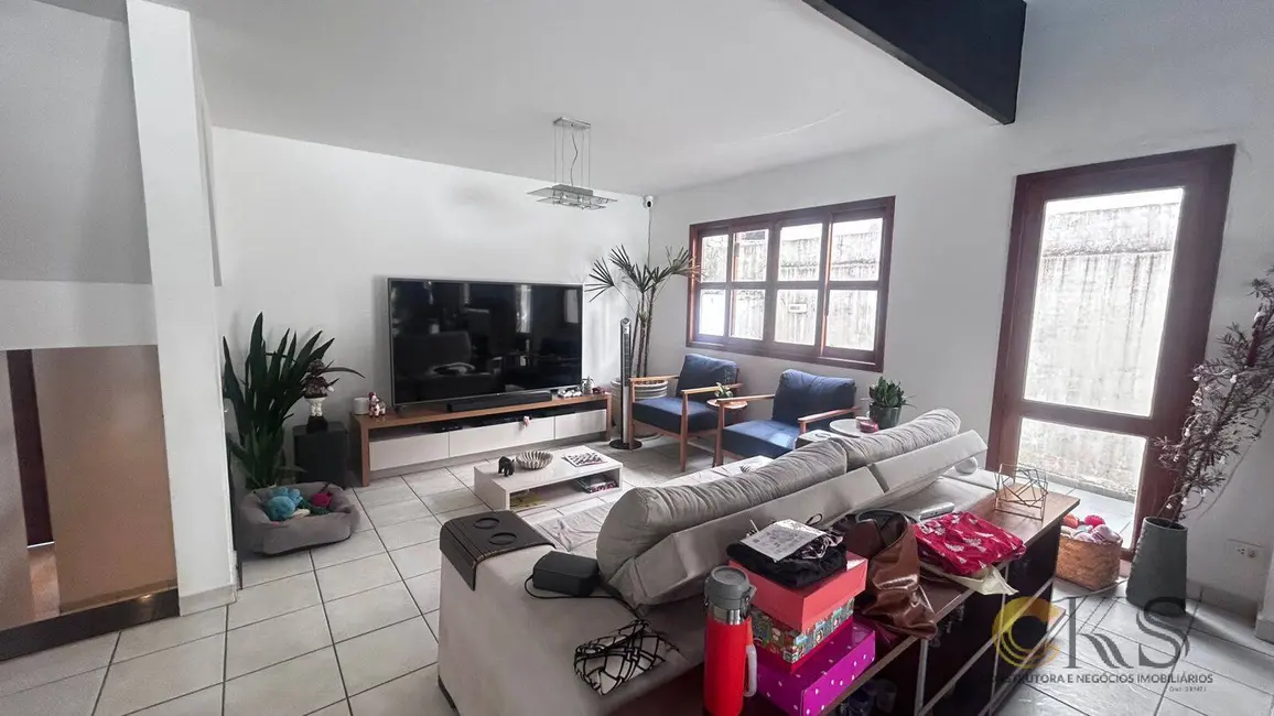 Foto 9 de Casa com 4 quartos à venda, 275m2 em Santana De Parnaiba - SP