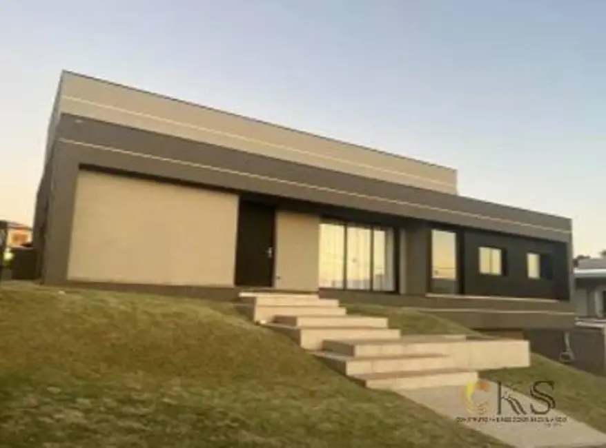 Casa com 4 quartos à venda, 380m2 em Kurumin, Itu - SP - imagem 1 Foto 1 de Casa com 4 quartos à venda, 380m2 em Kurumin, Itu - SP