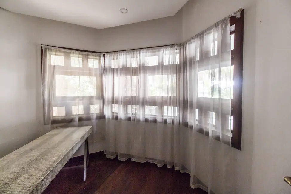 Foto 6 de Casa com 4 quartos à venda e para alugar, 635m2 em Santana De Parnaiba - SP