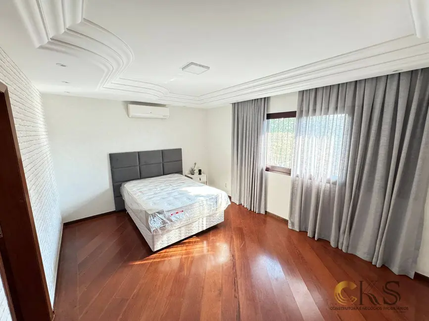 Foto 4 de Casa com 4 quartos à venda e para alugar, 400m2 em Barueri - SP