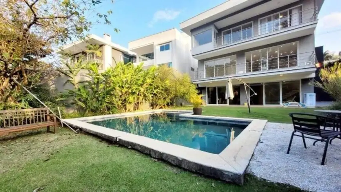 Foto 1 de Casa com 4 quartos à venda e para alugar, 360m2 em Jardim do Golf I, Jandira - SP