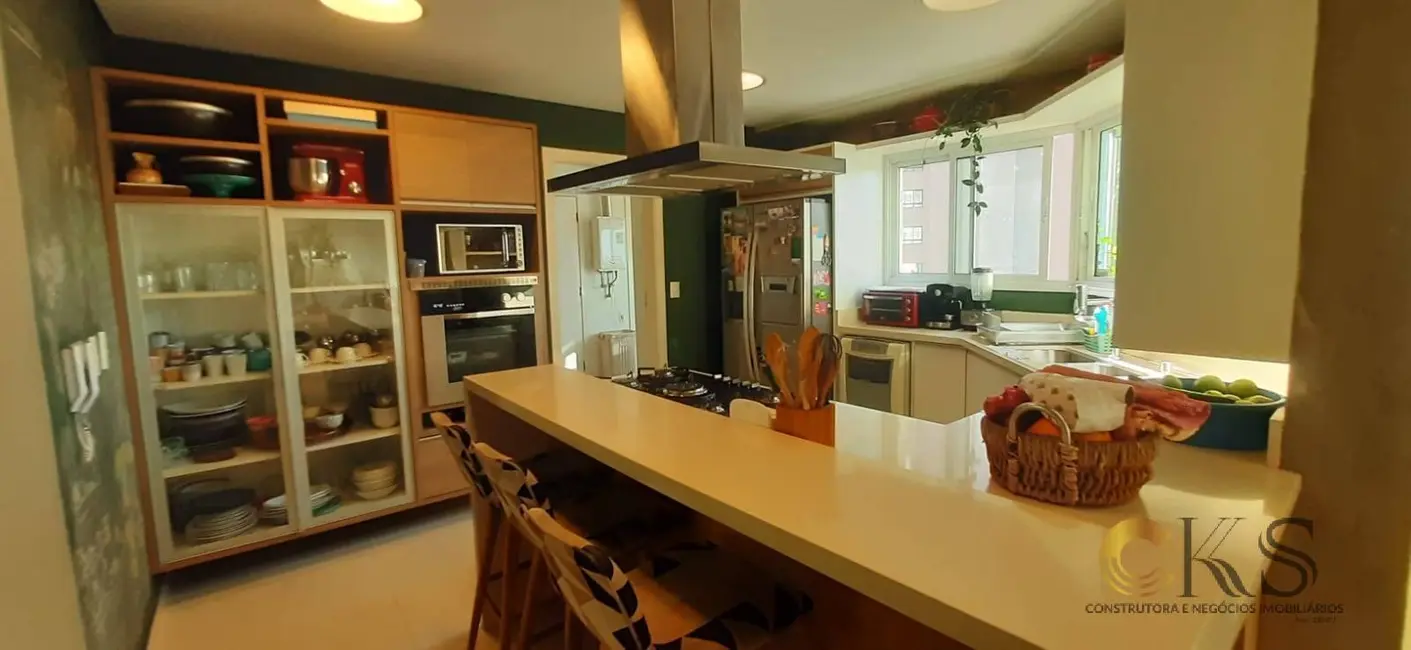 Foto 7 de Apartamento com 4 quartos à venda, 200m2 em Cidade São Francisco, São Paulo - SP