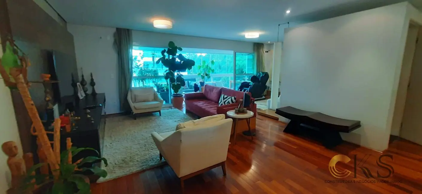 Foto 3 de Apartamento com 4 quartos à venda, 200m2 em Cidade São Francisco, São Paulo - SP