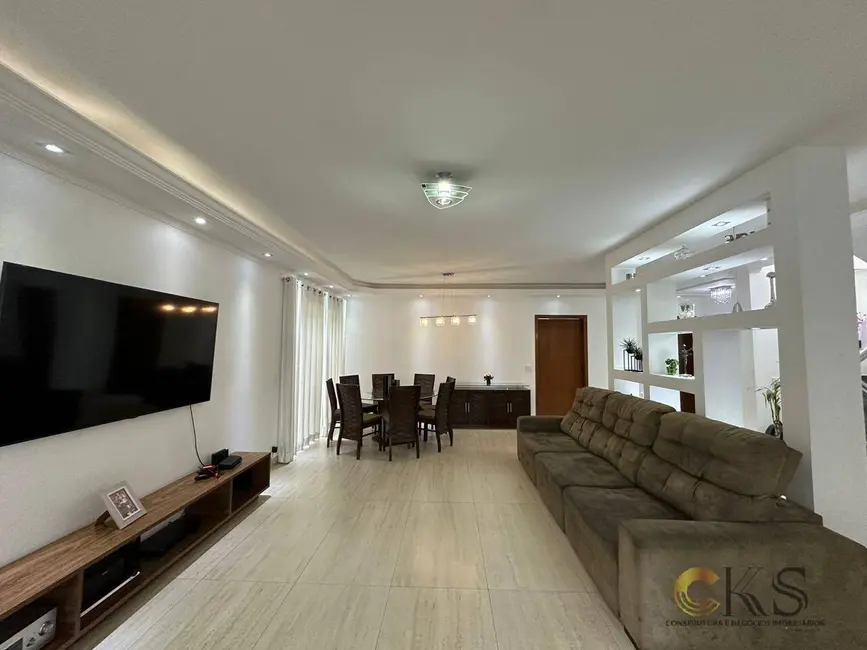 Foto 3 de Casa de Condomínio com 4 quartos à venda e para alugar, 308m2 em Alphaville, Santana De Parnaiba - SP