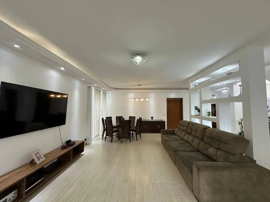 Foto 3 de Casa de Condomínio com 4 quartos à venda e para alugar, 308m2 em Alphaville, Santana De Parnaiba - SP