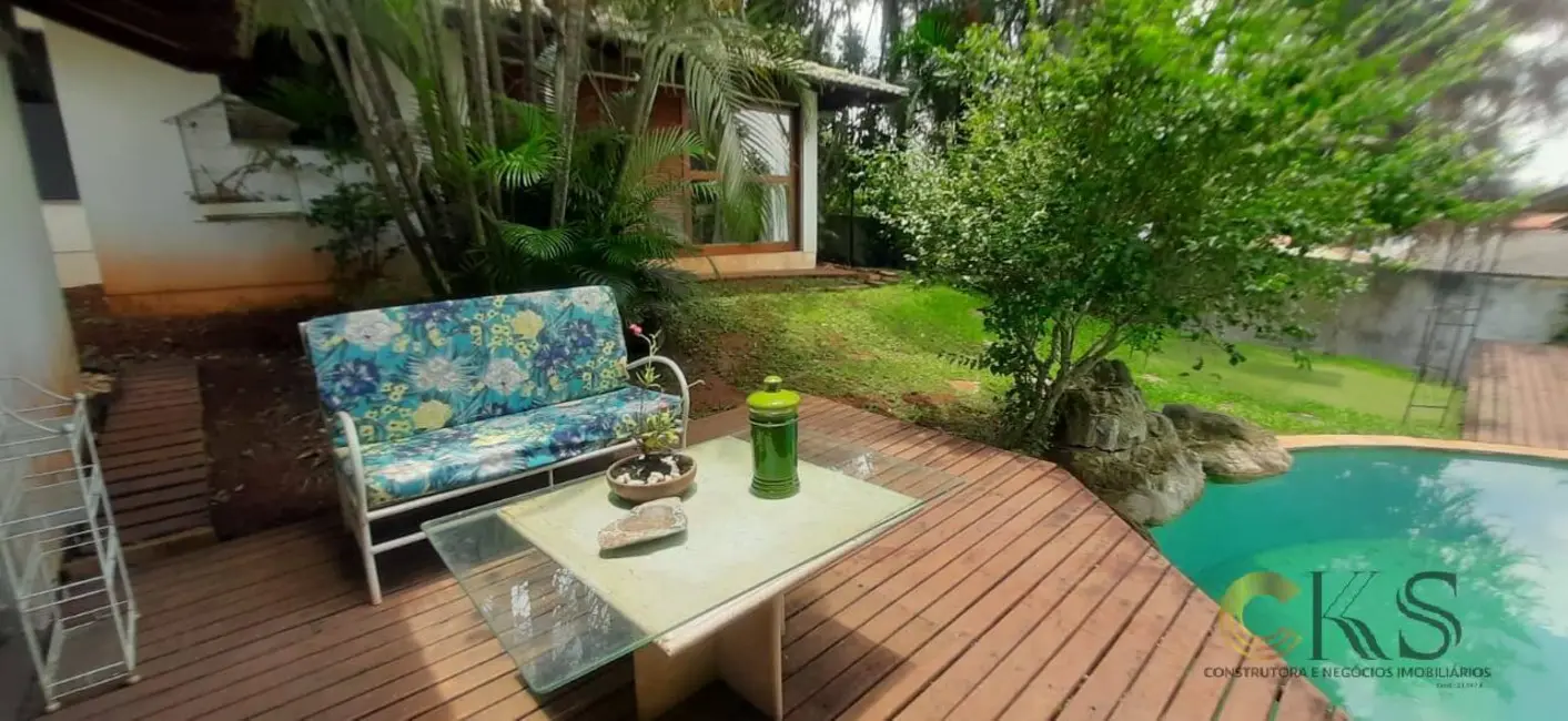 Foto 4 de Casa com 4 quartos à venda, 450m2 em Jandira - SP
