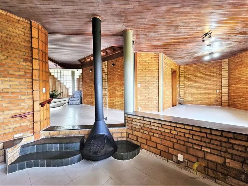 Foto 8 de Casa com 4 quartos à venda, 351m2 em Nova Higienópolis, Jandira - SP