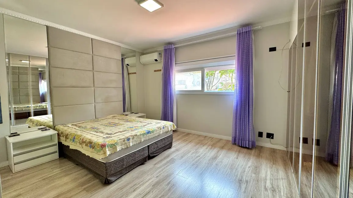 Casa com 4 quartos à venda, 304m2 em Alphaville, Santana De Parnaiba - SP - imagem 5 Foto 5 de Casa com 4 quartos à venda, 304m2 em Alphaville, Santana De Parnaiba - SP
