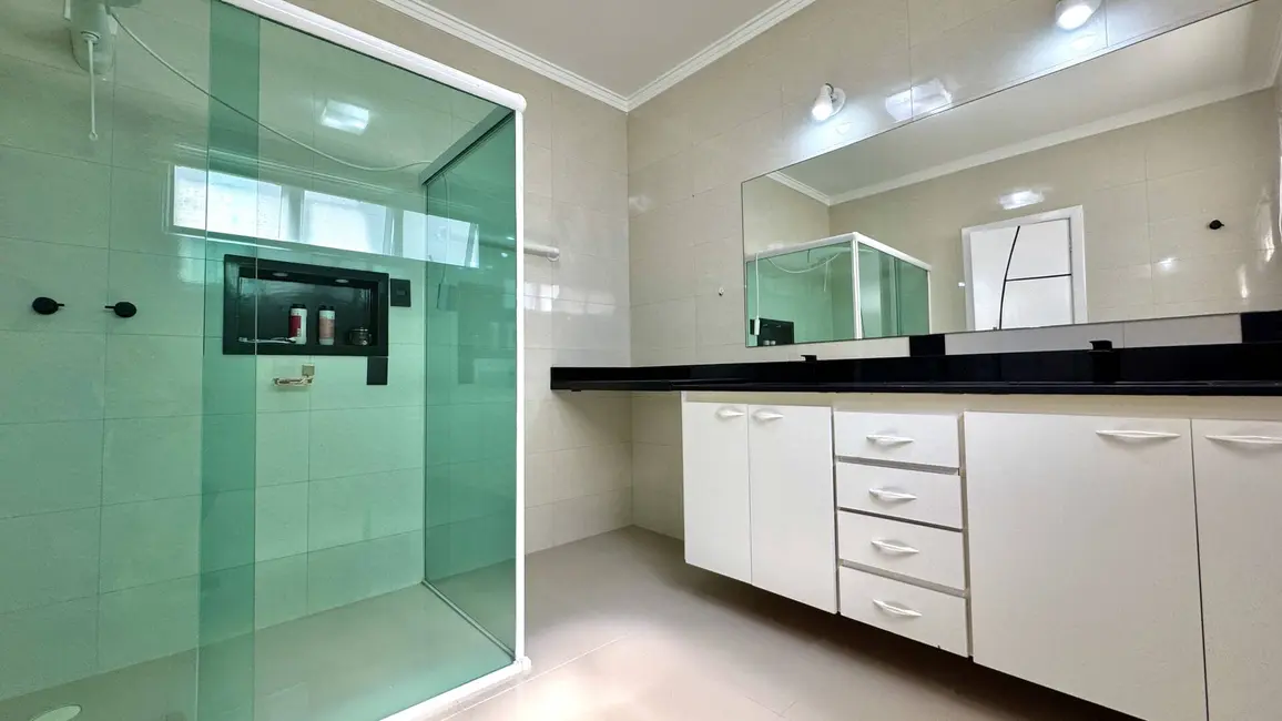 Casa com 4 quartos à venda, 304m2 em Alphaville, Santana De Parnaiba - SP - imagem 8 Foto 8 de Casa com 4 quartos à venda, 304m2 em Alphaville, Santana De Parnaiba - SP