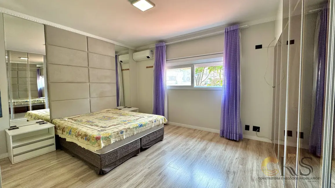 Casa com 4 quartos à venda, 304m2 em Alphaville, Santana De Parnaiba - SP - imagem 5 Foto 5 de Casa com 4 quartos à venda, 304m2 em Alphaville, Santana De Parnaiba - SP