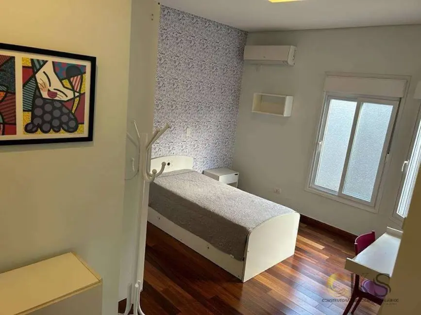 Foto 2 de Casa com 3 quartos à venda e para alugar, 270m2 em Jardim do Golf I, Jandira - SP