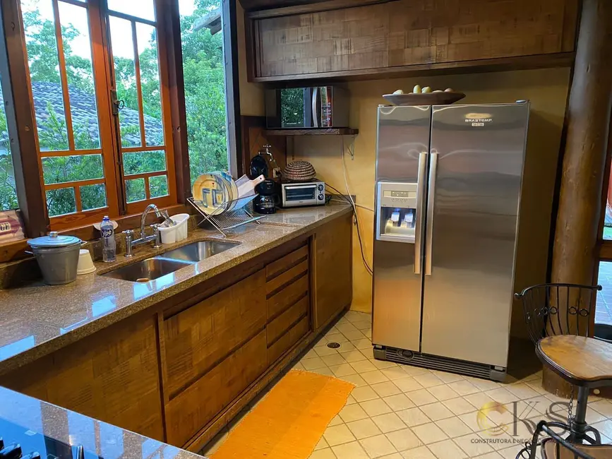Foto 7 de Casa com 4 quartos à venda, 273m2 em Nova Higienópolis, Jandira - SP