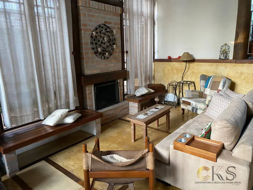 Foto 8 de Casa com 4 quartos à venda, 273m2 em Nova Higienópolis, Jandira - SP