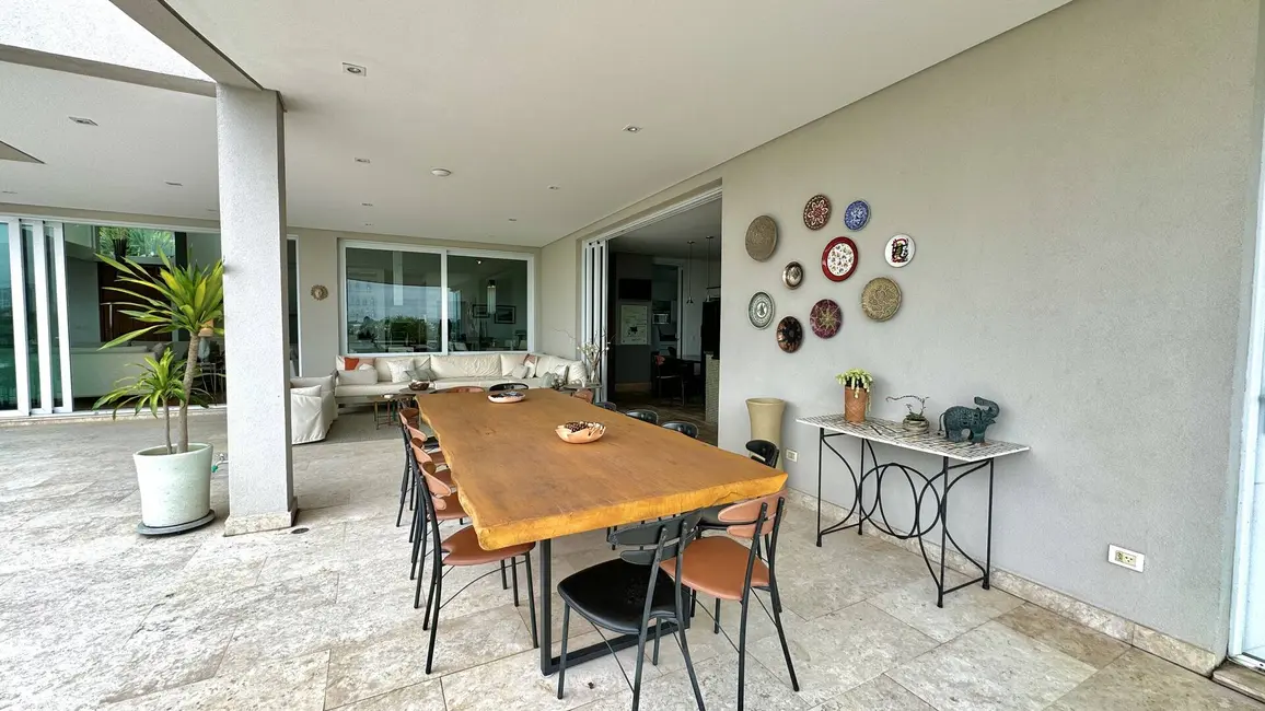 Casa com 4 quartos à venda, 1430m2 em Alphaville, Santana De Parnaiba - SP - imagem 9 Foto 9 de Casa com 4 quartos à venda, 1430m2 em Alphaville, Santana De Parnaiba - SP