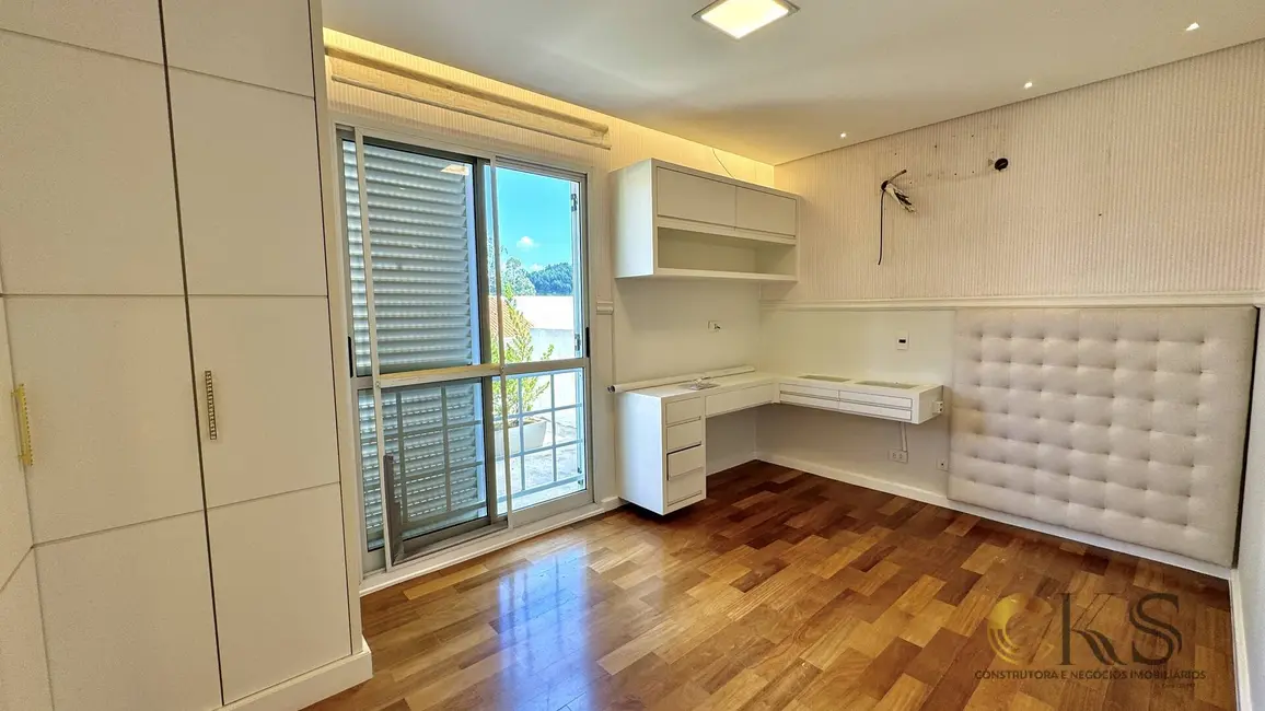 Casa à venda, 330m2 em Tamboré, Santana De Parnaiba - SP - imagem 6 Foto 6 de Casa à venda, 330m2 em Tamboré, Santana De Parnaiba - SP