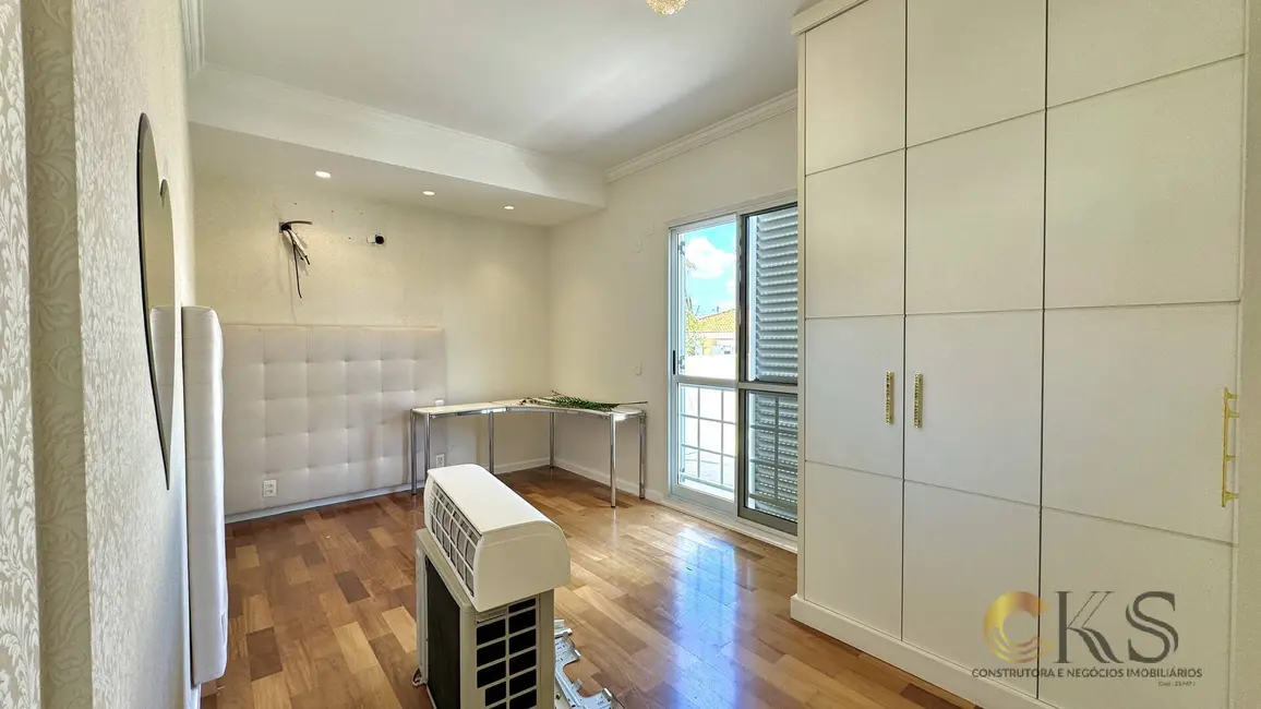 Casa à venda, 330m2 em Tamboré, Santana De Parnaiba - SP - imagem 8 Foto 8 de Casa à venda, 330m2 em Tamboré, Santana De Parnaiba - SP