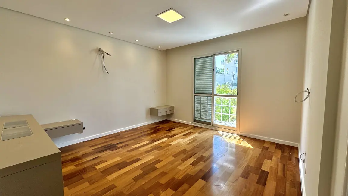 Foto 3 de Casa à venda, 330m2 em Tamboré, Santana De Parnaiba - SP