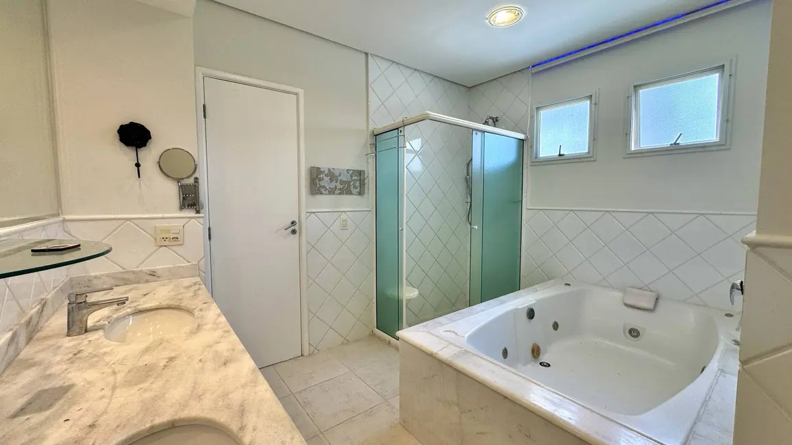 Foto 5 de Casa à venda, 330m2 em Tamboré, Santana De Parnaiba - SP