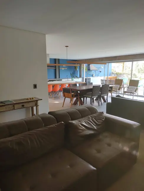 Foto 8 de Casa com 3 quartos para alugar, 236m2 em Tamboré, Santana De Parnaiba - SP